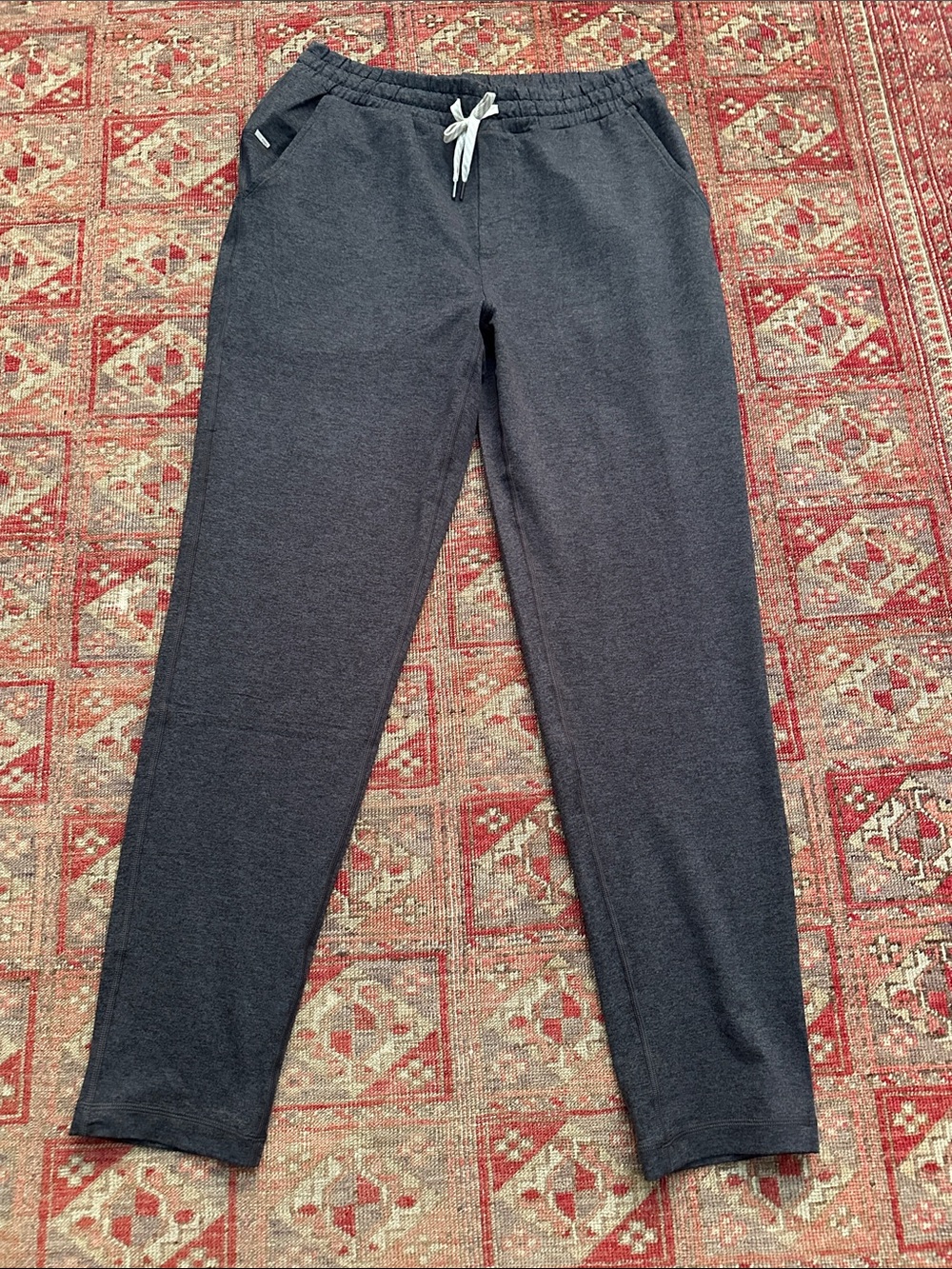 Vuori Charcoal Gray Everyday Joggers Men’s Large